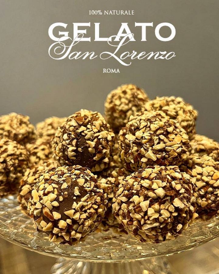 Truffle al cioccolato ricoperti di granella di nocciola