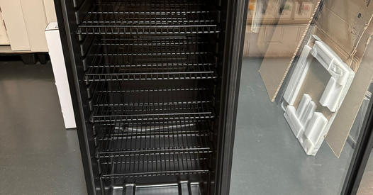 E' arrivato a Soluzioni Arte un grande frigorifero..