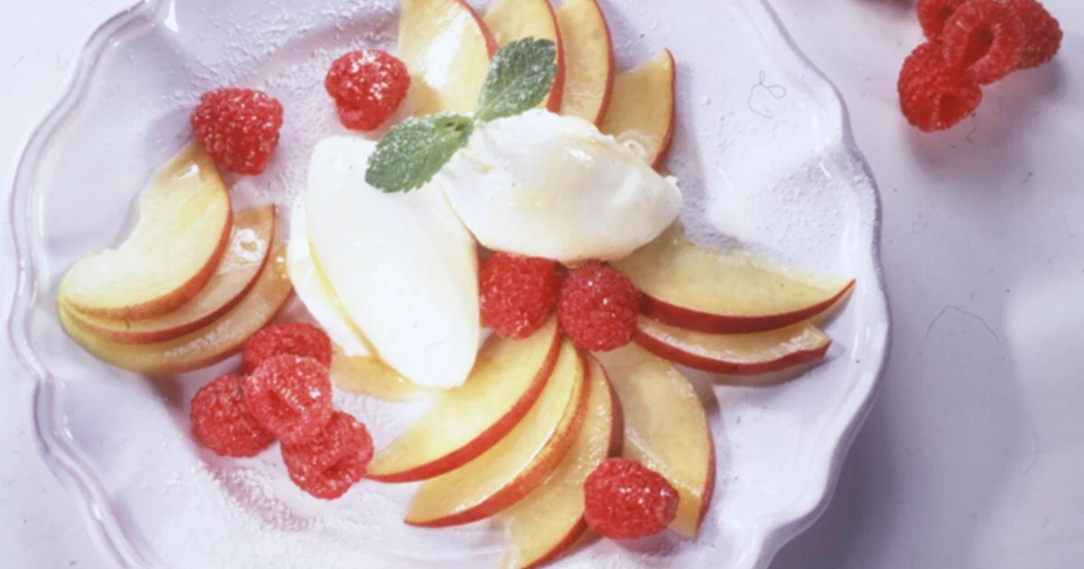 HONIG MIT FRÜCHTEN