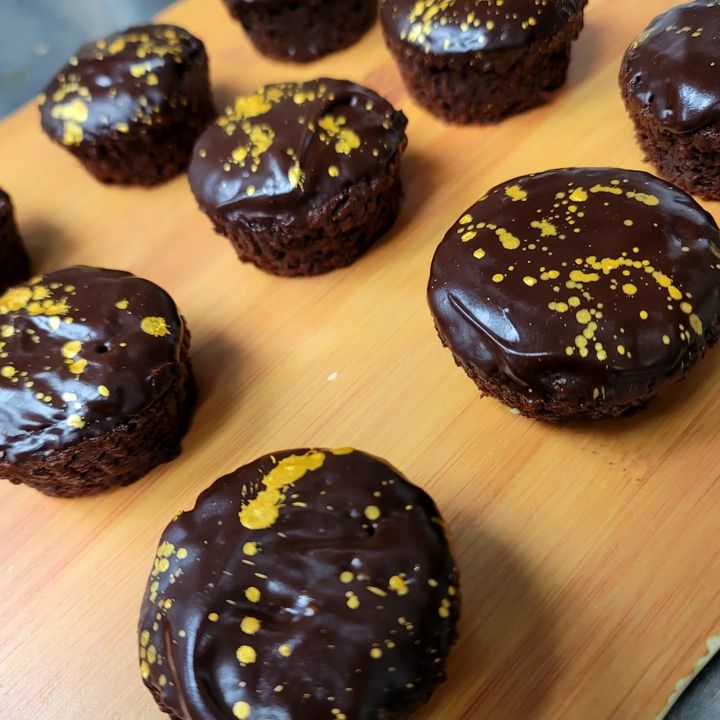 Warning⚠️ These vegan brownies may cause uncontrollable happiness