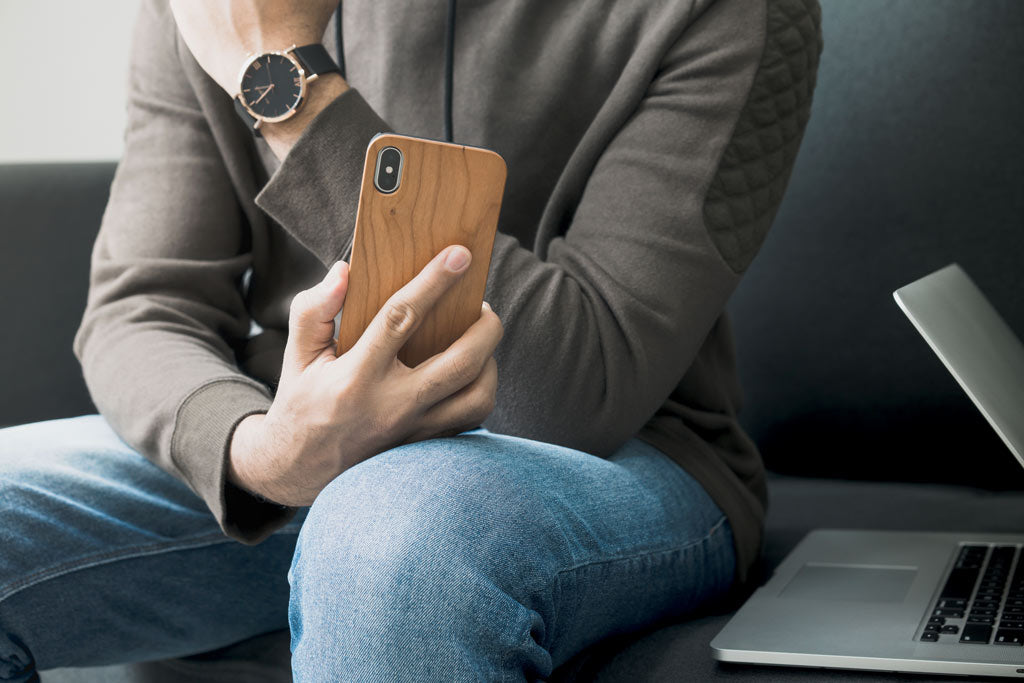 Wood iphone stands, wireless dock chargers, cases img1